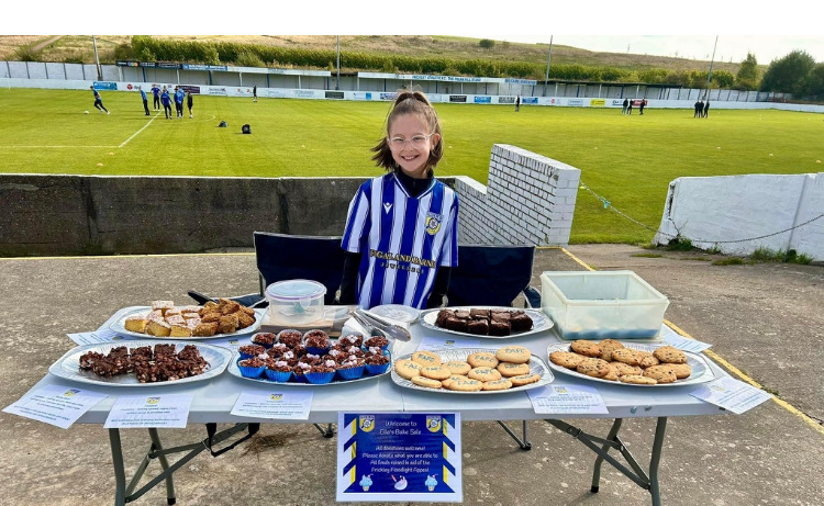 Frickley Athletic v Golcar United FC