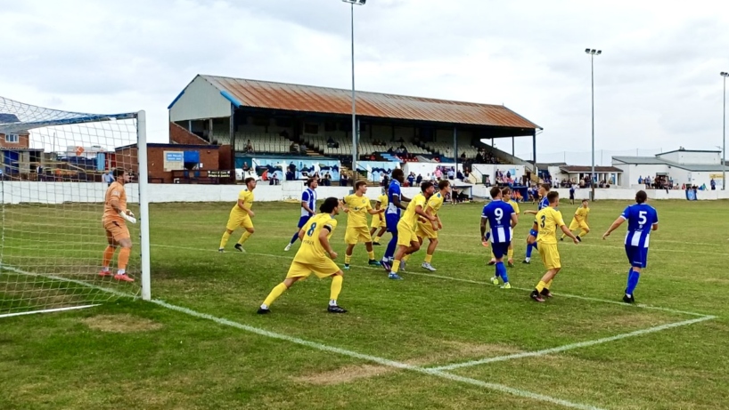 Frickley Athletic 1 Maghull FC 5