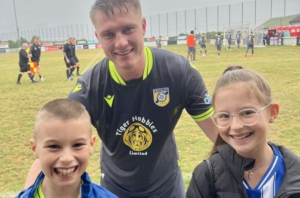 Penistone Church 0 Frickley Athletic 2