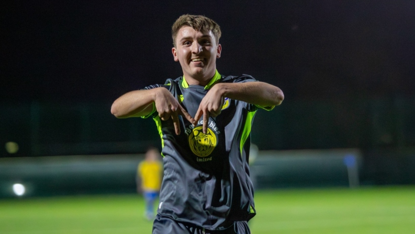 Albion Sports 1 Frickley Athletic 4